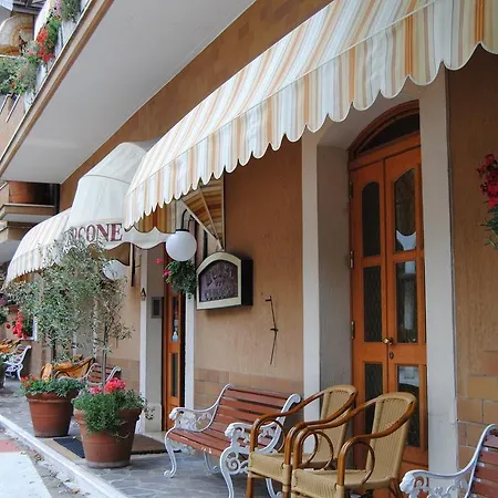 Cercone Hotell